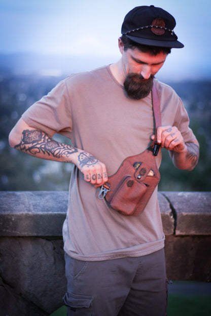 Minimal Crossbody